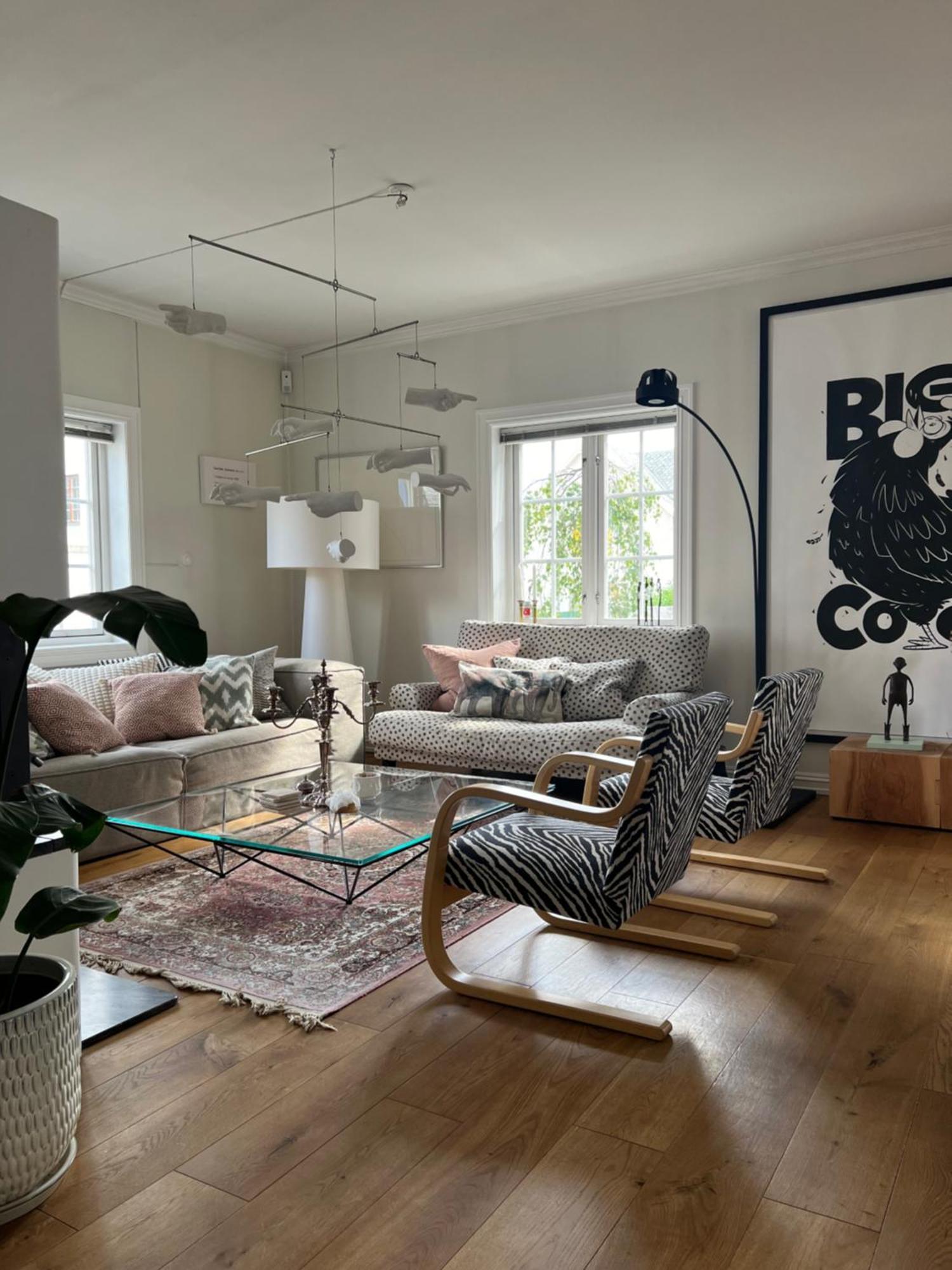 Art Filled Townhouse In The Center Of Villaer Stavanger