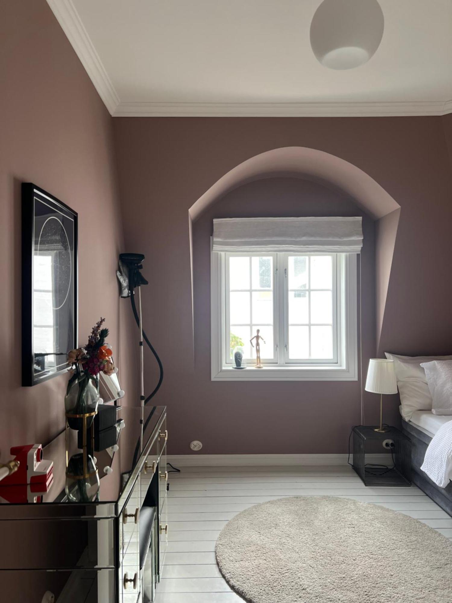 Art Filled Townhouse In The Center Of Villaer *