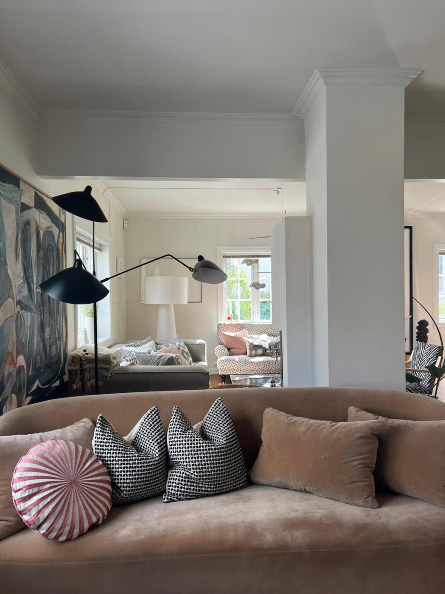 Villaer Art Filled Townhouse In The Center Of *